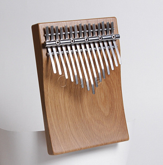 Kalimba LAB KL-C-A15TbMOM-C Калимба альта 15 Middle Eastern, дуб Kalimba LAB KL-C-A15TbMOM-C Калимба альта 15 Middle Eastern, дуб