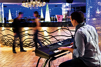 ROLAND BK-5 синтезатор ROLAND BK-5 синтезатор